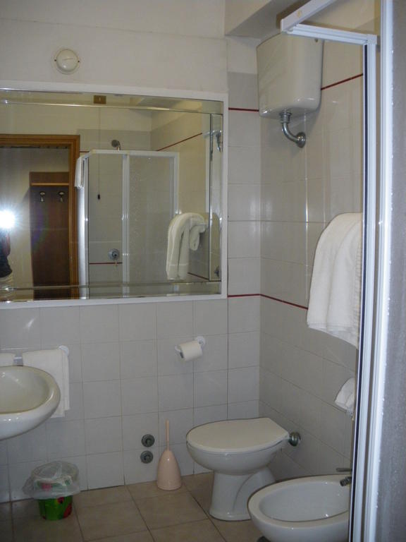 Hotel Neptunus Неттуно Номер фото