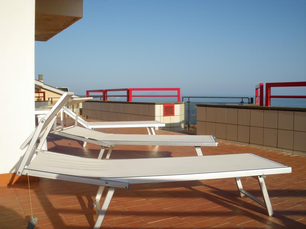 Hotel Neptunus Неттуно Екстер'єр фото